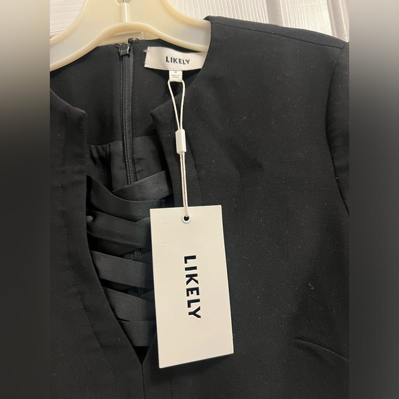 LIKELY Bodycon Sheath Dress Criss Cross Ribbon V Neckline Black Size 2 NWT $168 - Picture 3 of 4